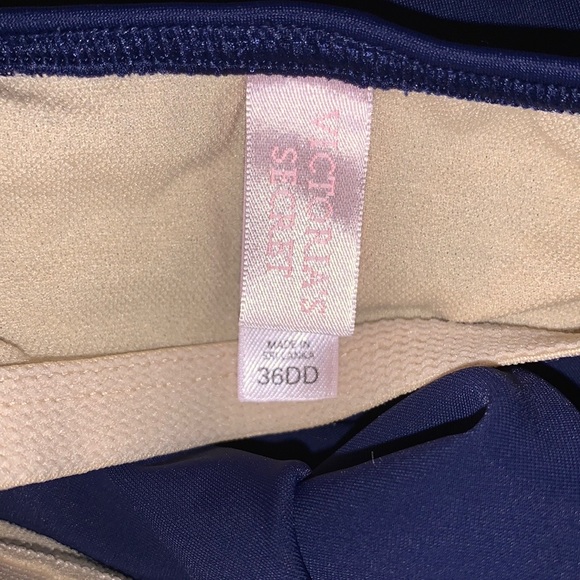 Victorias secret navy blue halter top bathing suit (top only) size 36DD - Picture 9 of 13